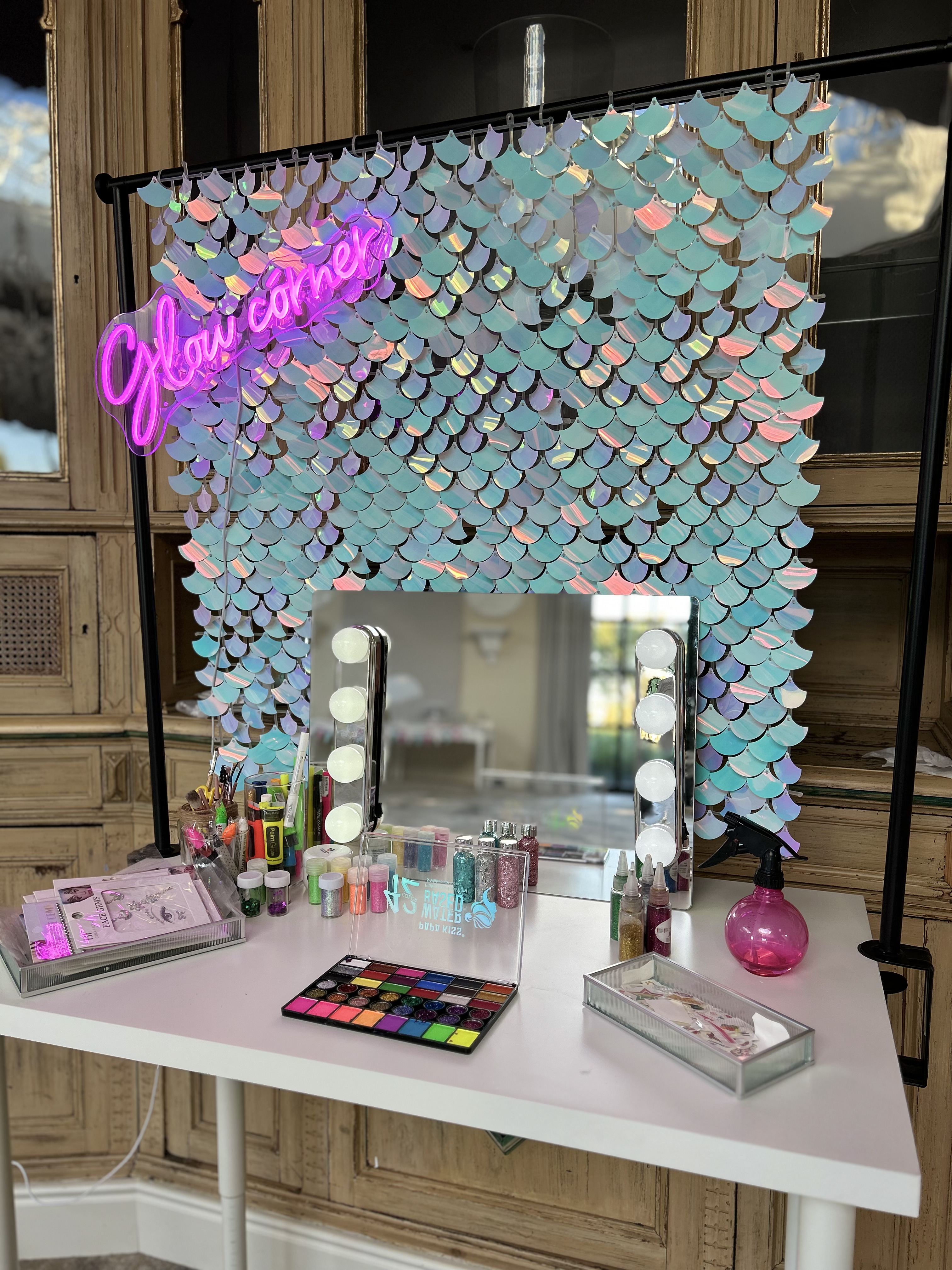 Glitter bar